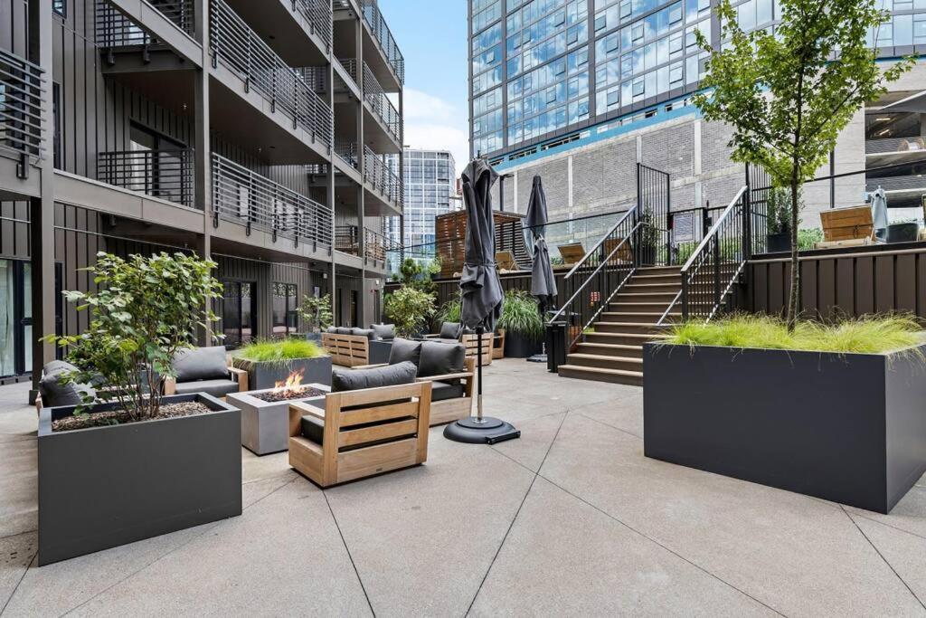 Ferienwohnung Skyline View, Pool, Gym, Balcony'S, Walk To Bway! Nashville Exterior foto