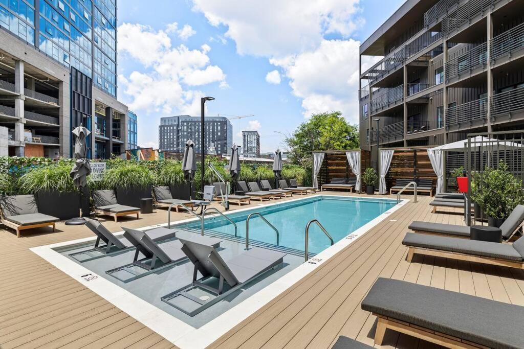 Ferienwohnung Skyline View, Pool, Gym, Balcony'S, Walk To Bway! Nashville Exterior foto